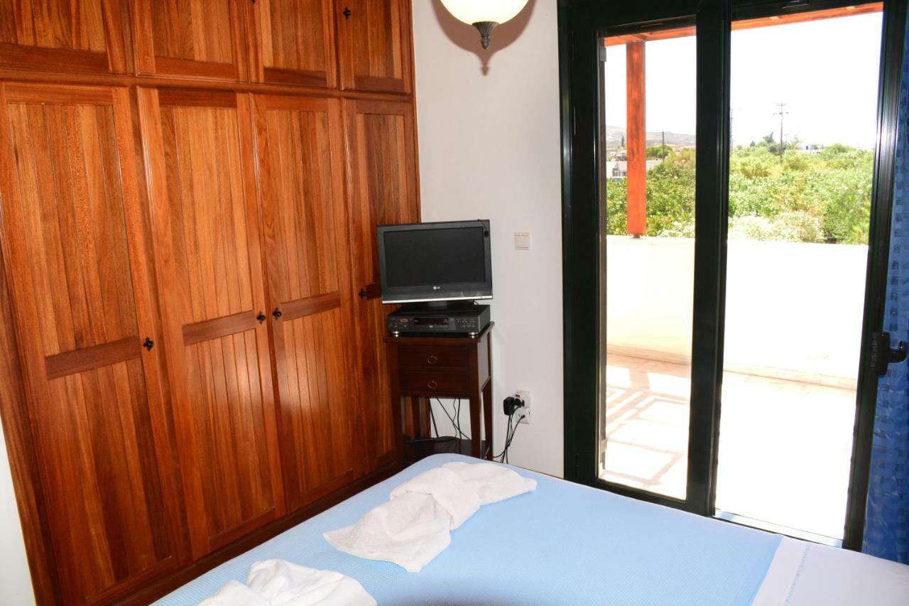 Villa Artemis Aegina ภายนอก รูปภาพ