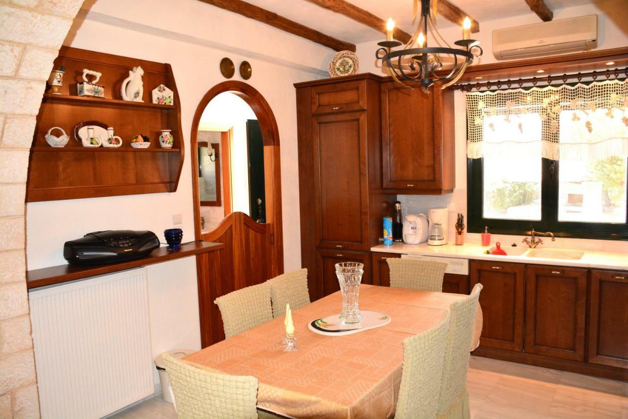 Villa Artemis Aegina ภายนอก รูปภาพ