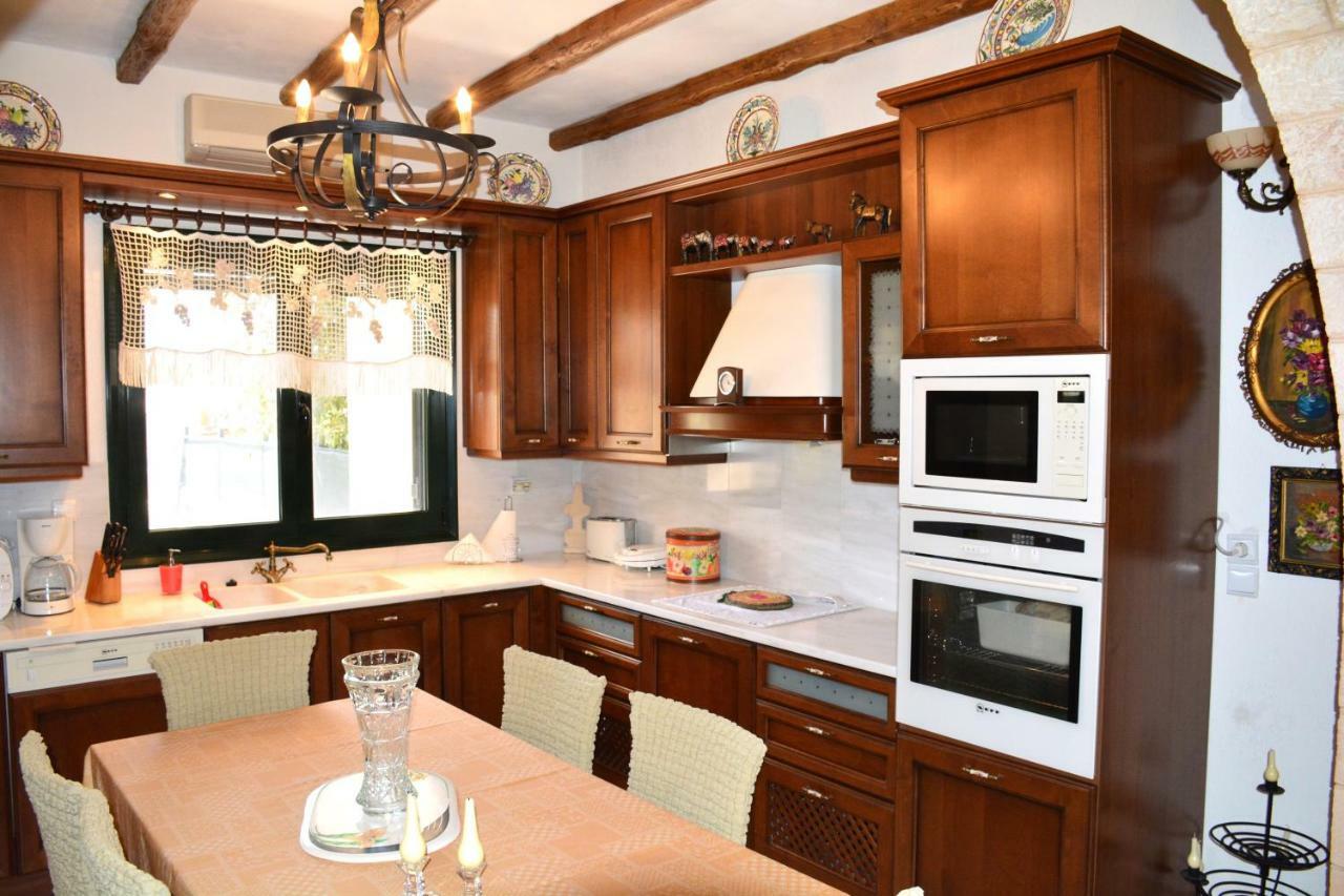 Villa Artemis Aegina ภายนอก รูปภาพ